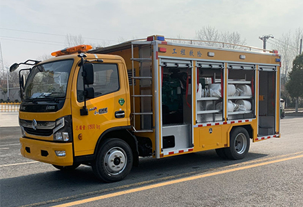 自走式應(yīng)急排水車(chē)